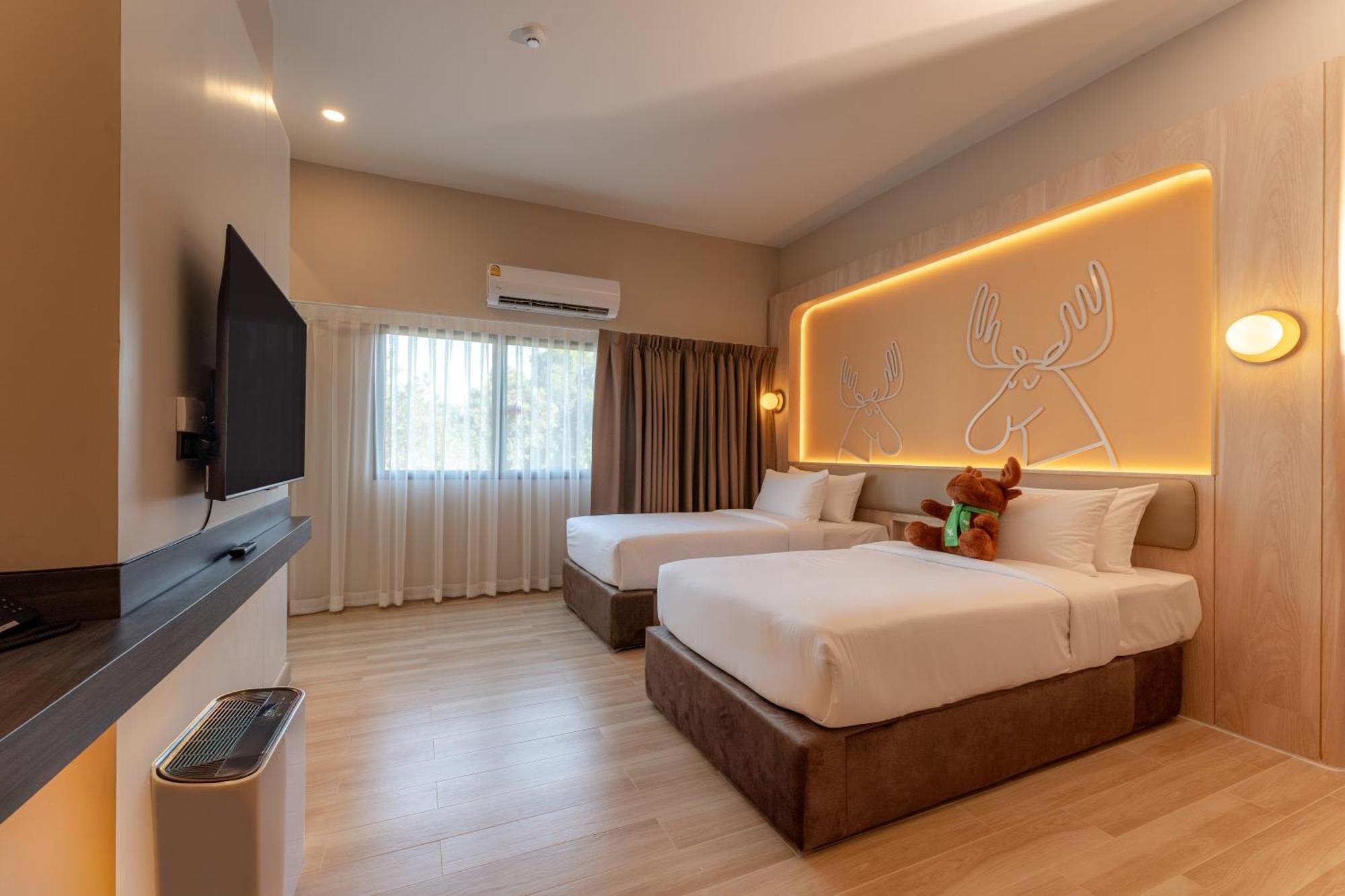 Moose Easy Hotel 3*